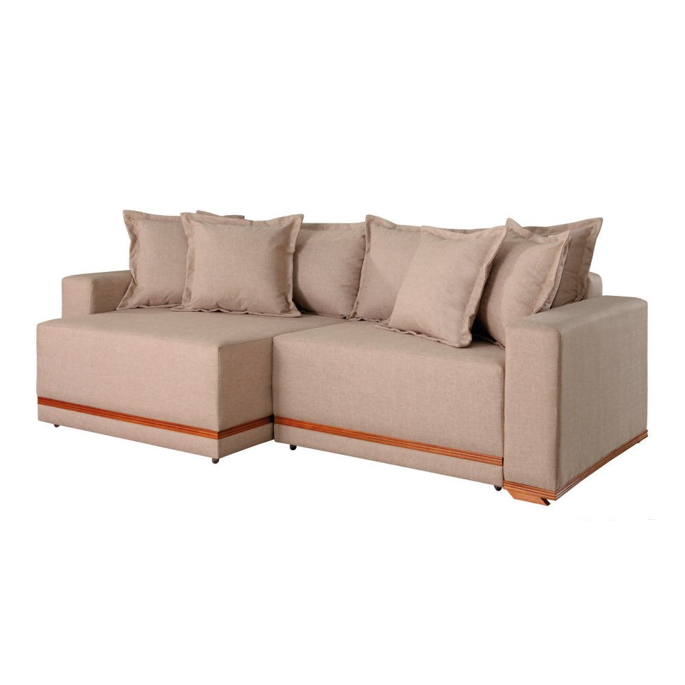 Compacto Sofá Retrátil Encosto Fixo Tecido Linho Marrom Claro 4 almofadas decorativas Detalhe Madeira Várias Medidas: 1,70m, 1,80m, 1,90m, 2,00m, 2,10m, 2,20m, 2,30m, 2,40m, 2,50m, 2,60m, 2,70m, 2,80m, assentos 0,70m, 0,80m, 0,90m, 1,00m, 1,10m, 1,20m, braços 0,15m, 0,20m. Pouca profundidade 0,98m fechado, 1,30m aberto - Grand Mobile Móveis - Loja de Móveis e Decorações no bairro da Mooca e Tatuapé na cidade de São Paulo no estado de SP